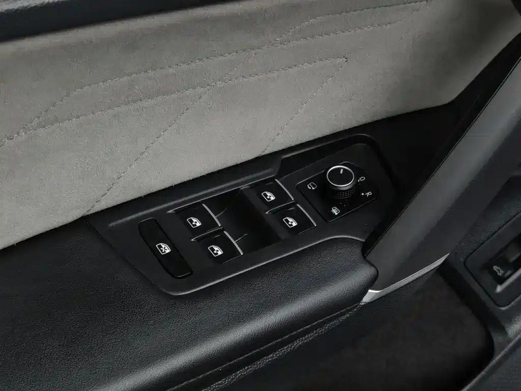 Tayron X 2023 330TSI 2WD Premium High-Performance Edition — миниатюра 9