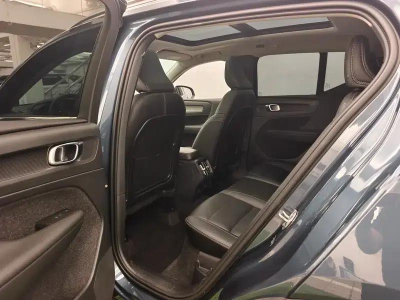 2020 Volvo XC40 T3 2WD Inscription Luxury Edition — миниатюра 12