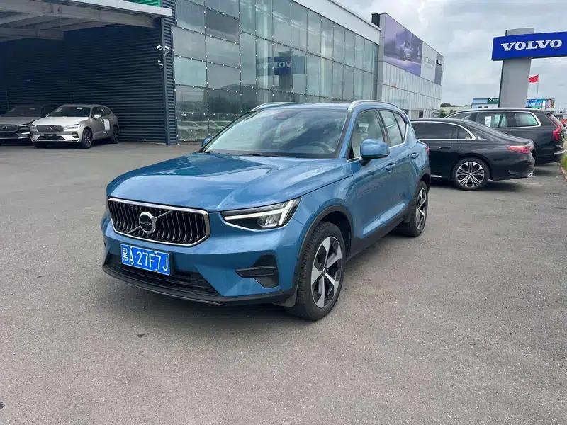 2024 Volvo XC40 B4 AWD Inscription Sport Edition — миниатюра 1