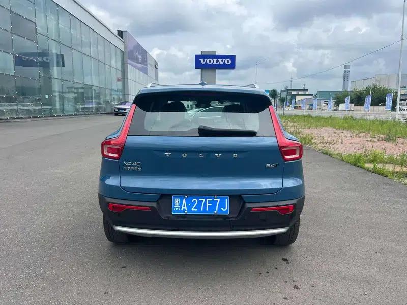 2024 Volvo XC40 B4 AWD Inscription Sport Edition — миниатюра 5