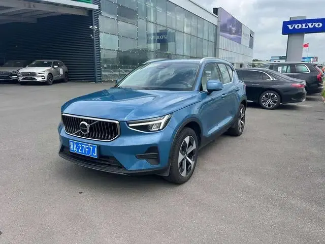 2024 Volvo XC40 B4 AWD Inscription Sport Edition