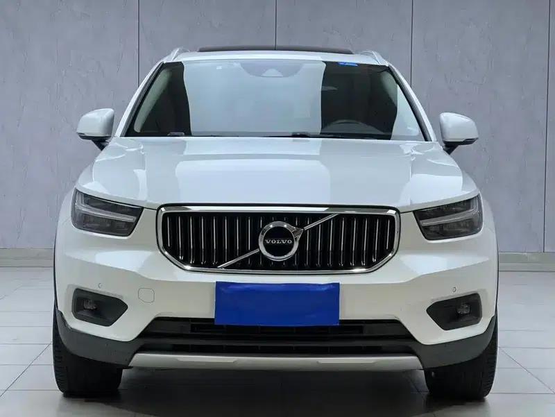 2020 Volvo XC40 T4 AWD Inscription Luxury Edition — миниатюра 2