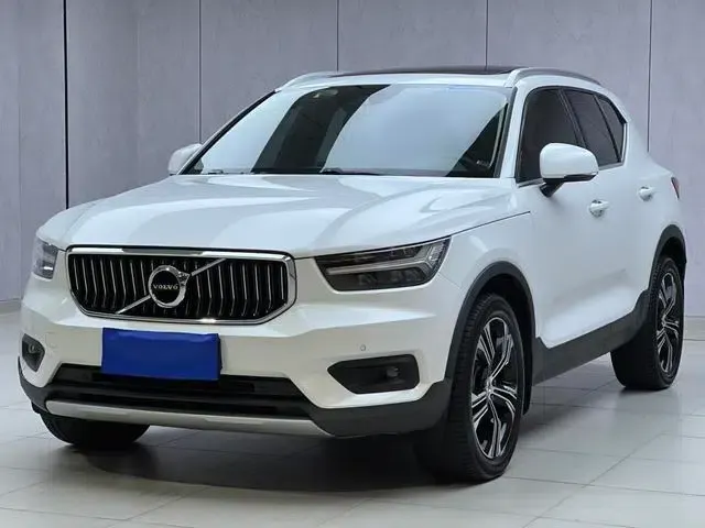2020 Volvo XC40 T4 AWD Inscription Luxury Edition