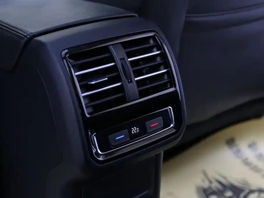 Passat Variant 2018 380TSI 2WD Comfortline — миниатюра 15