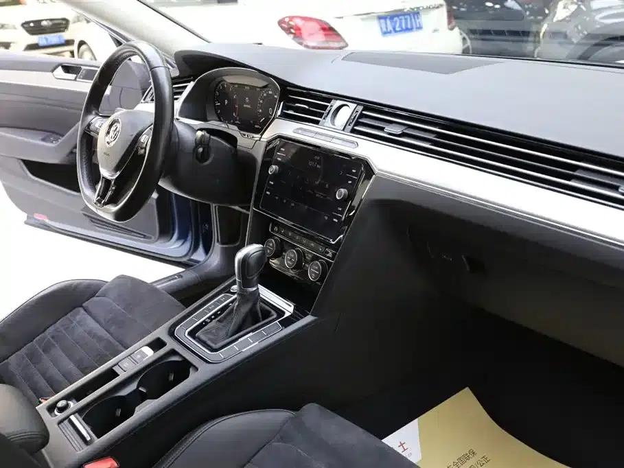 Passat Variant 2018 380TSI 2WD Comfortline — миниатюра 16