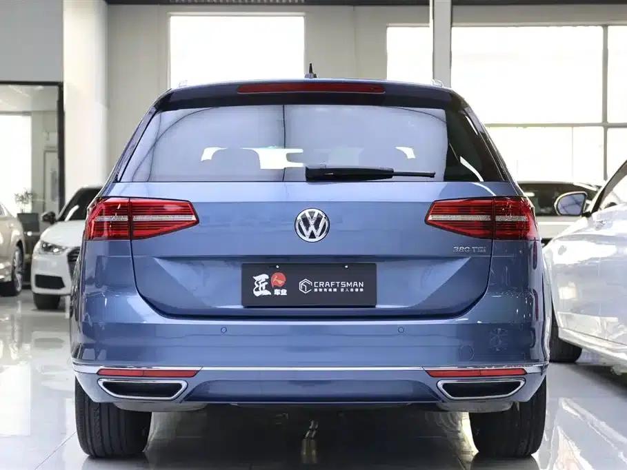 Passat Variant 2018 380TSI 2WD Comfortline — миниатюра 21
