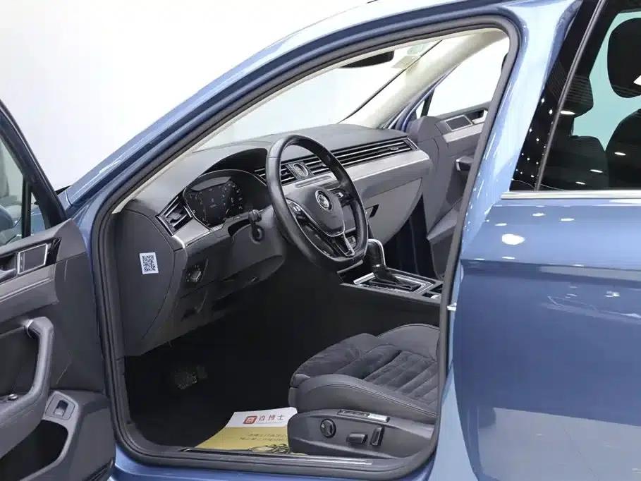 Passat Variant 2018 380TSI 2WD Comfortline — миниатюра 5