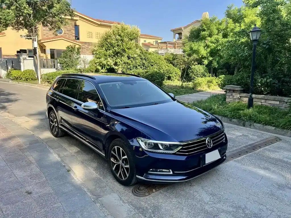 Passat Variant 2018 380TSI 2WD Comfortline — миниатюра 3