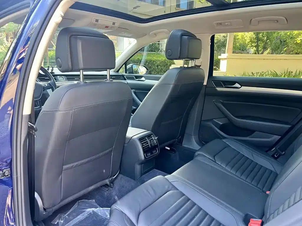 Passat Variant 2018 380TSI 2WD Comfortline — миниатюра 7