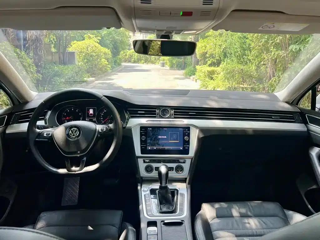 Passat Variant 2018 380TSI 2WD Comfortline — миниатюра 12