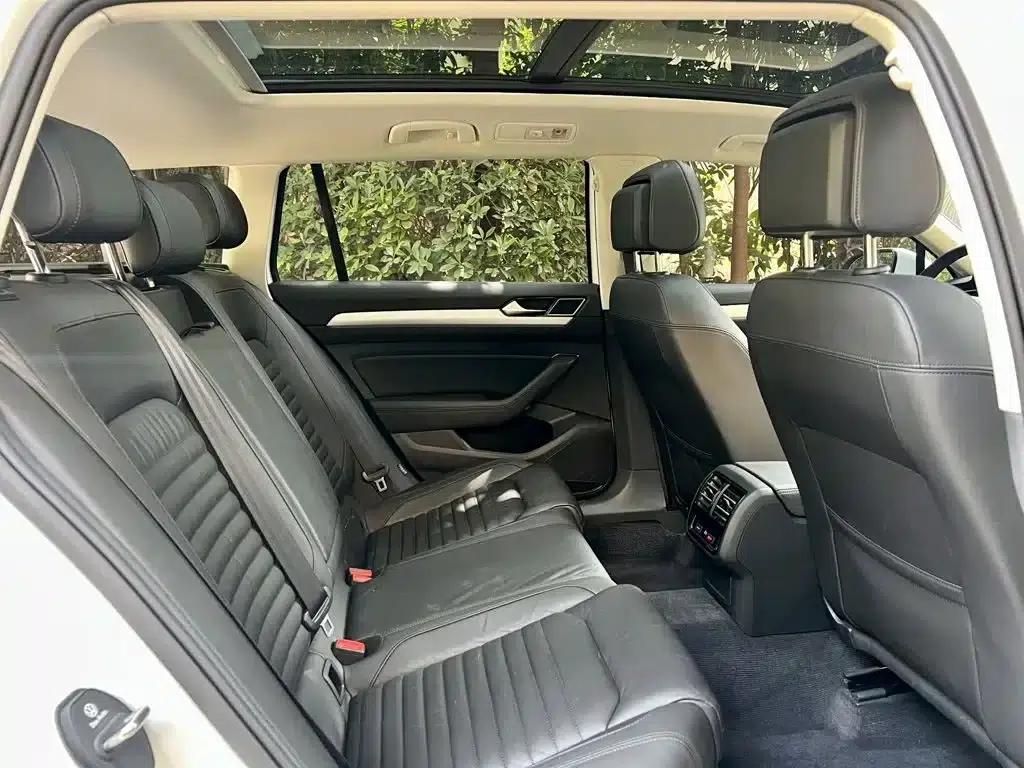 Passat Variant 2018 380TSI 2WD Comfortline — миниатюра 6