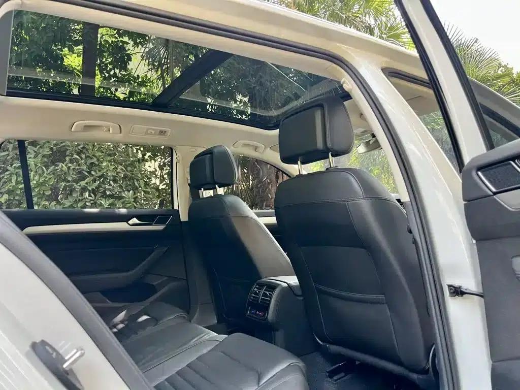 Passat Variant 2018 380TSI 2WD Comfortline — миниатюра 10