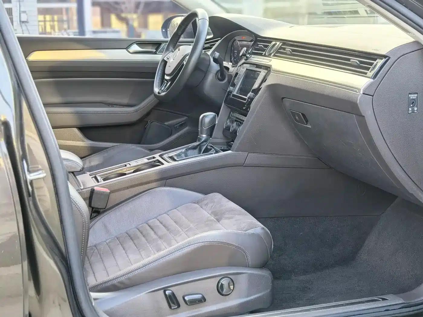 Passat Variant 2017 380TSI 2WD Comfortline — миниатюра 17