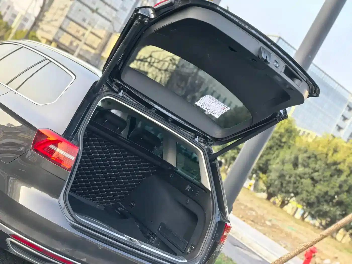 Passat Variant 2017 380TSI 2WD Comfortline — миниатюра 8