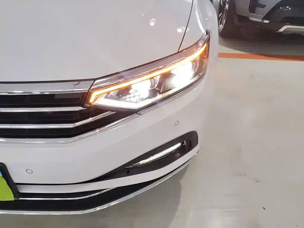 Passat Variant 2021 2.0T Comfortline — миниатюра 24