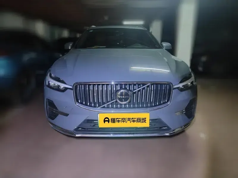 2024 Volvo XC60 PHEV T8 AWD Long Range Smart Luxury Edition — миниатюра 2