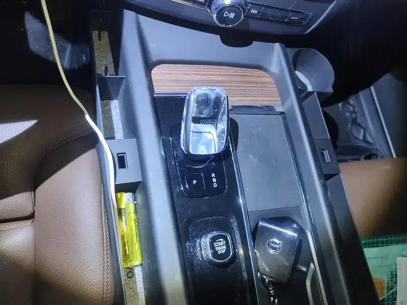 2024 Volvo XC60 PHEV T8 AWD Long Range Smart Luxury Edition — миниатюра 14