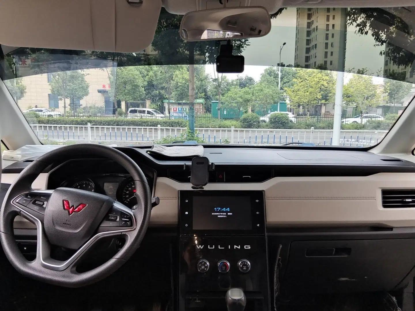 Wuling Zhengcheng 2021 1.5T Manual Luxury Version — миниатюра 9