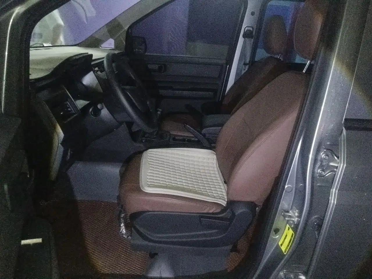 Wuling Hongguang PLUS 2020 1.5L Manual Standard Edition 5 Seats — миниатюра 15