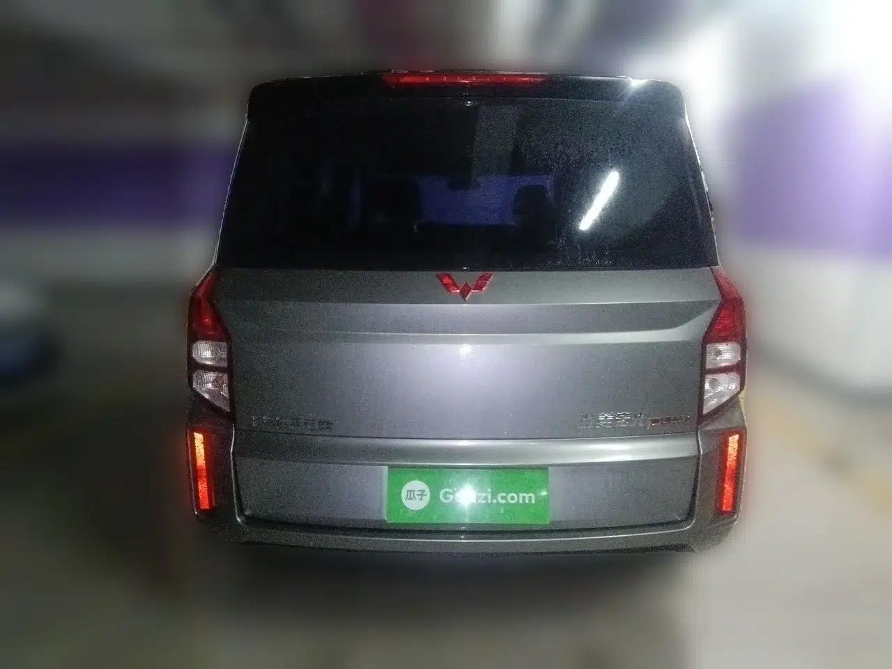 Wuling Hongguang PLUS 2020 1.5L Manual Standard Edition 5 Seats — миниатюра 5