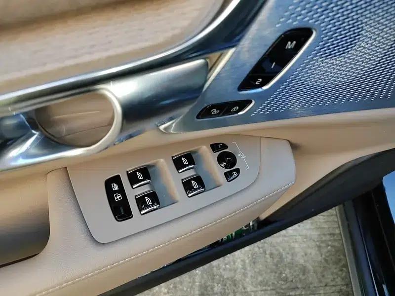 2026 Volvo S90 PHEV T8 AWD Long Range Smart Luxury Edition — миниатюра 15