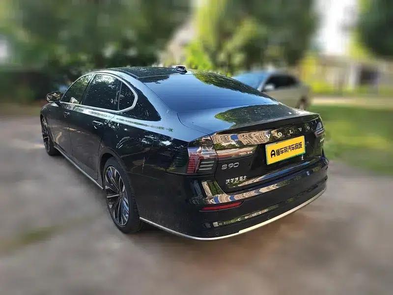2026 Volvo S90 PHEV T8 AWD Long Range Smart Luxury Edition — миниатюра 6