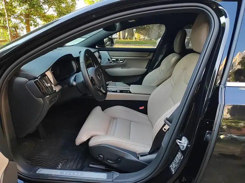 2026 Volvo S90 PHEV T8 AWD Long Range Smart Luxury Edition — миниатюра 7