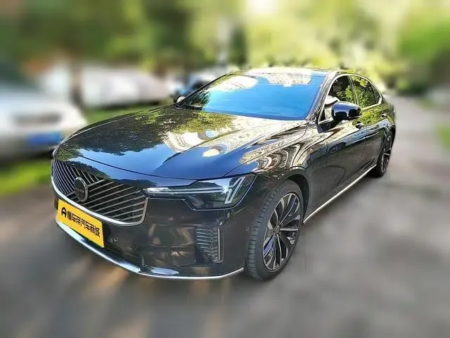 2026 Volvo S90 PHEV T8 AWD Long Range Smart Luxury Edition