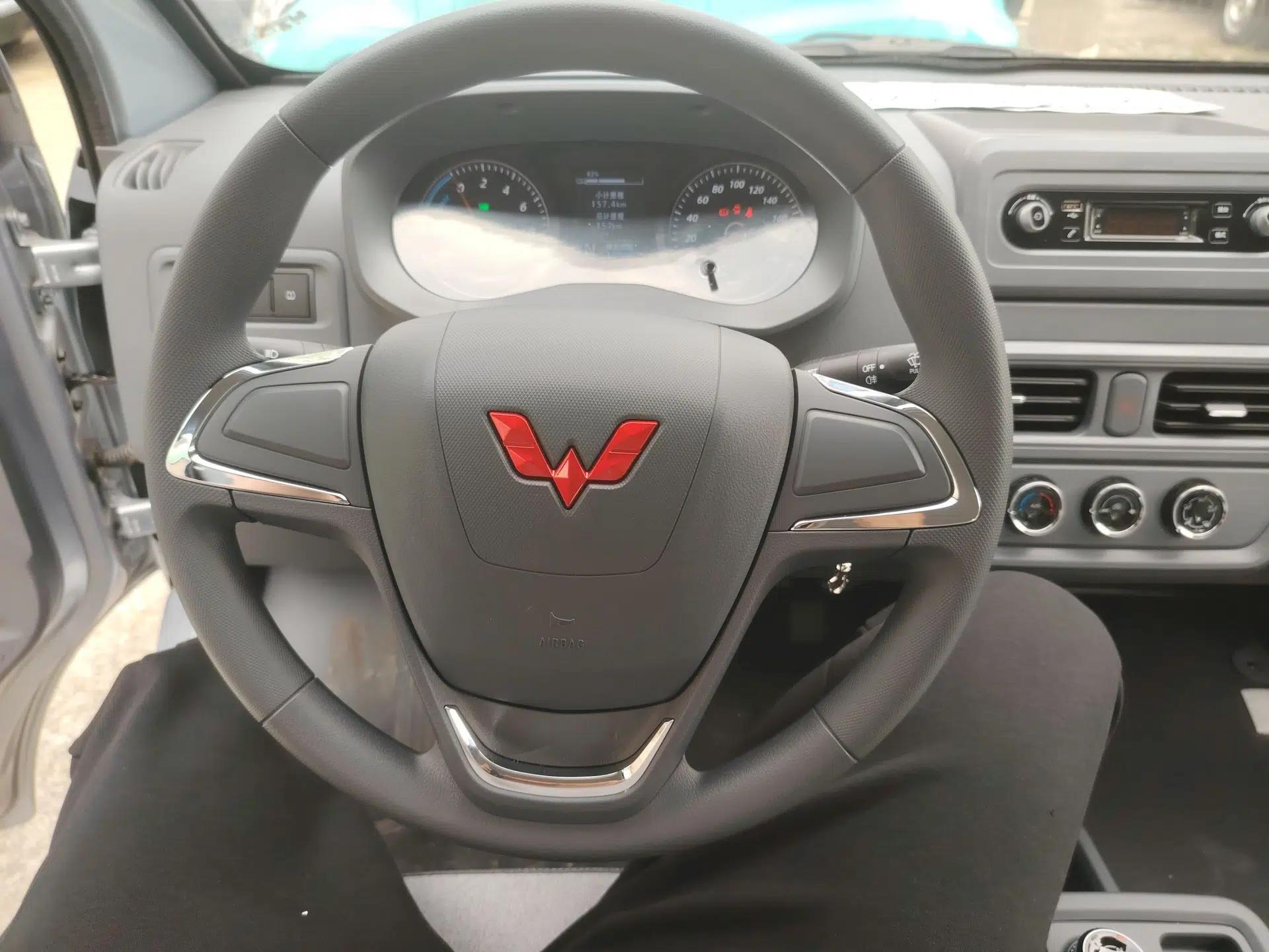 Wuling Yangguang 2024 300KM Comfort Version Passenger Van 75kW — миниатюра 13