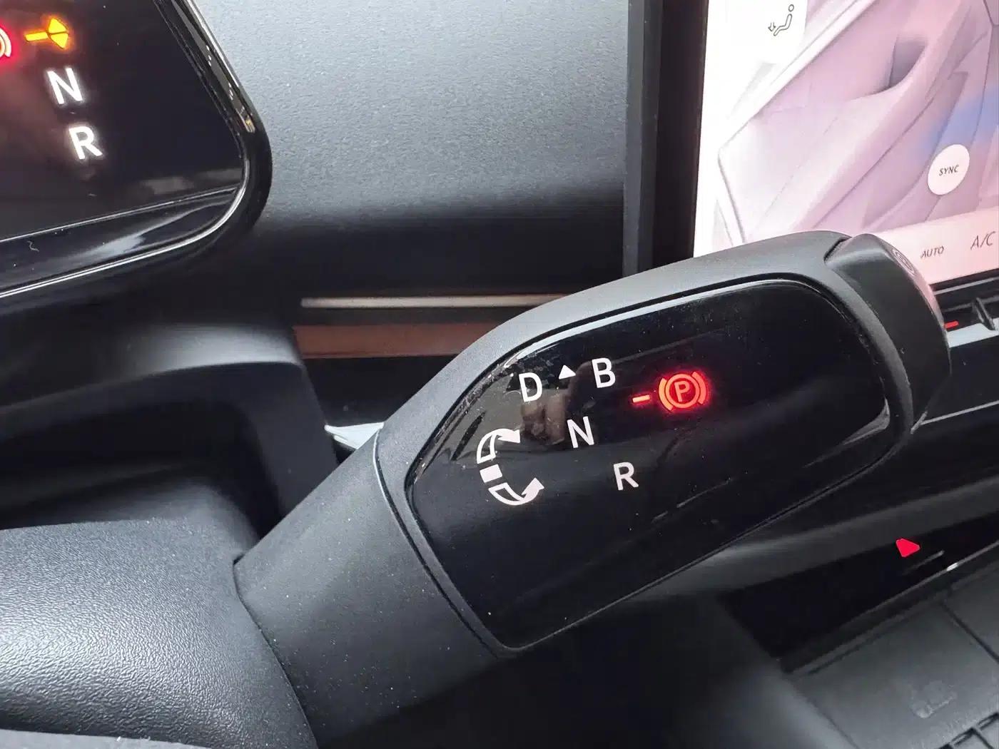 VW 06 2024 Facelift Ultra Long Range Edition — миниатюра 30