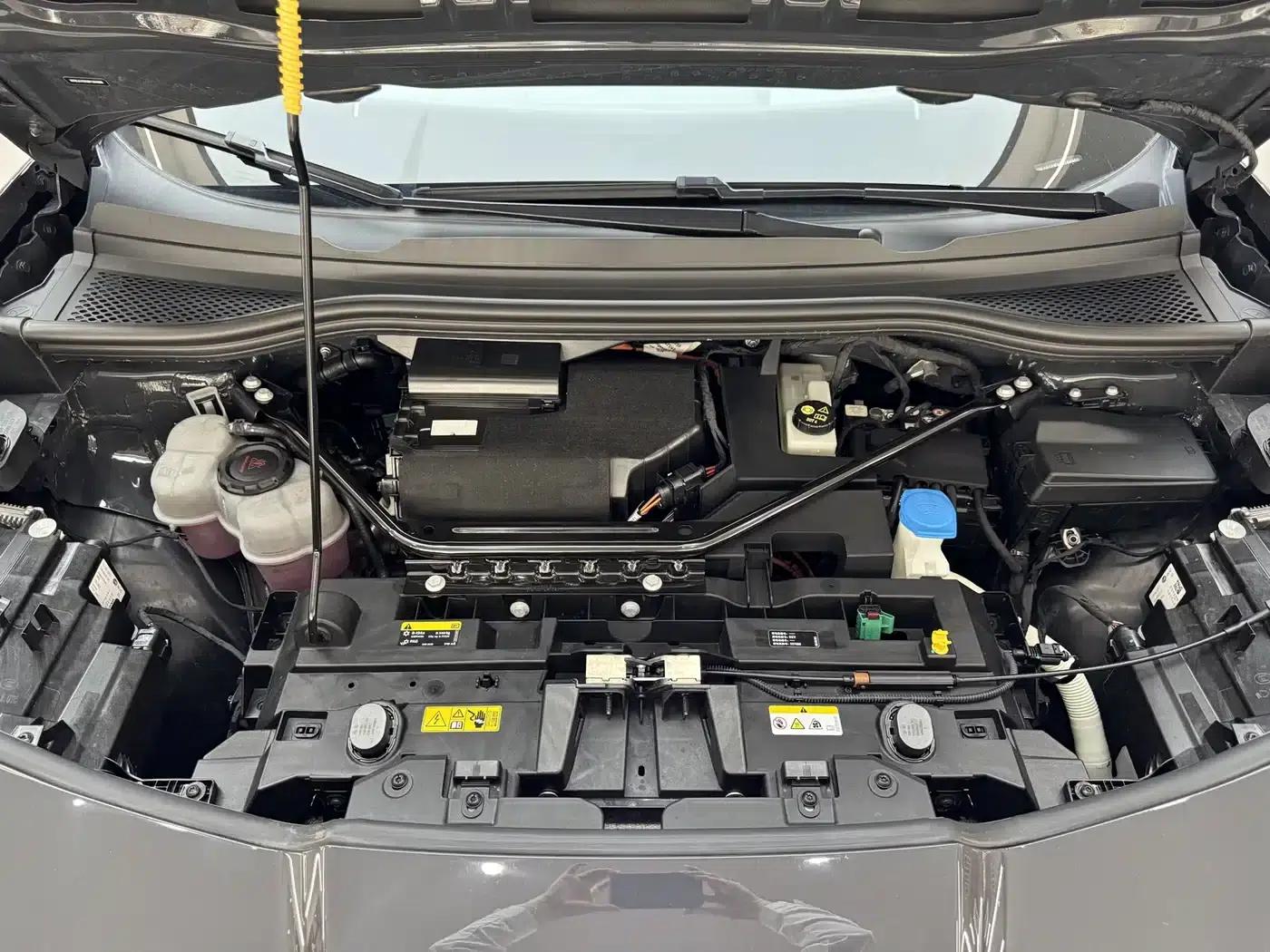 VW 06 2024 Facelift Ultra Long Range Edition — миниатюра 10