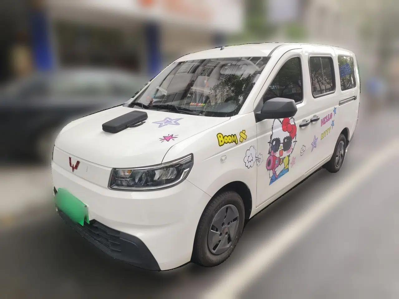 Wuling Rongguang EV 2026 Model 310km Standard Bus Version — миниатюра 1