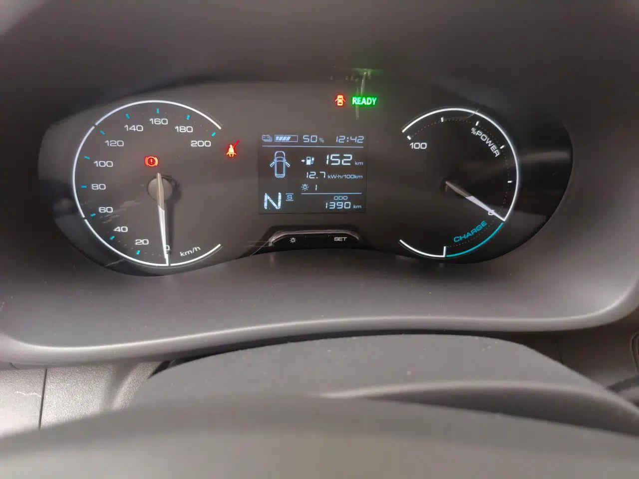 Wuling Rongguang EV 2026 Model 310km Standard Bus Version — миниатюра 12