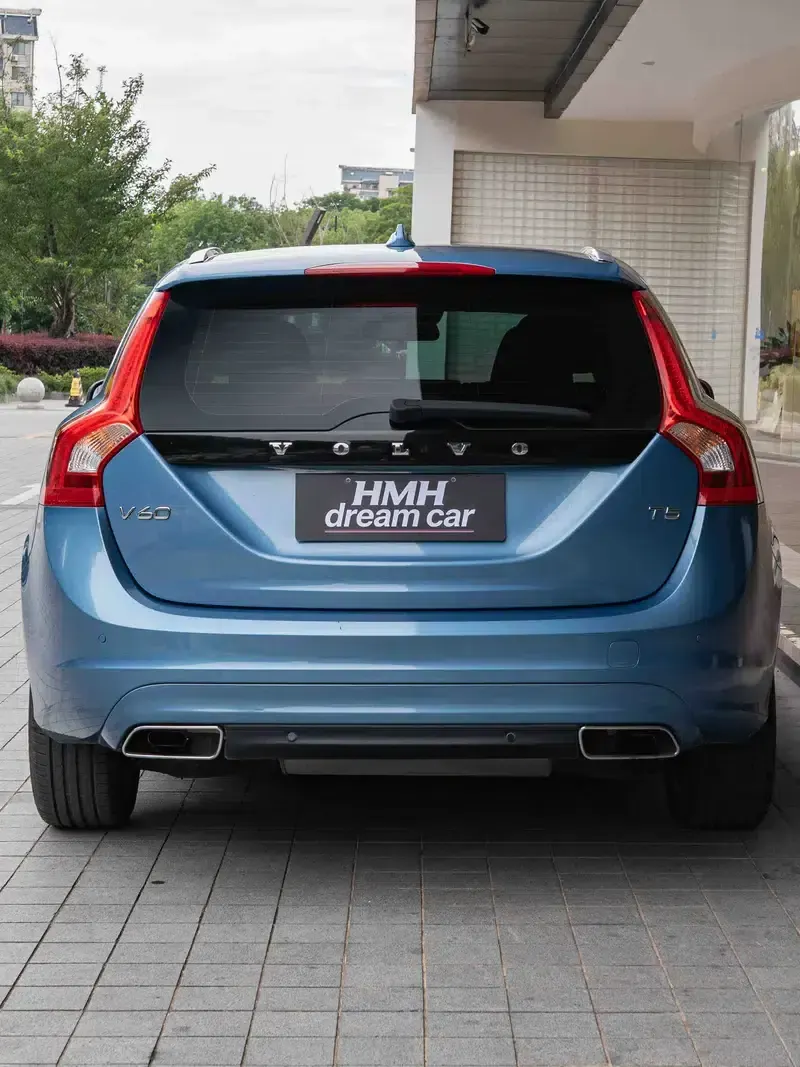 2016 Volvo V60 T5 Smart Edition — миниатюра 4