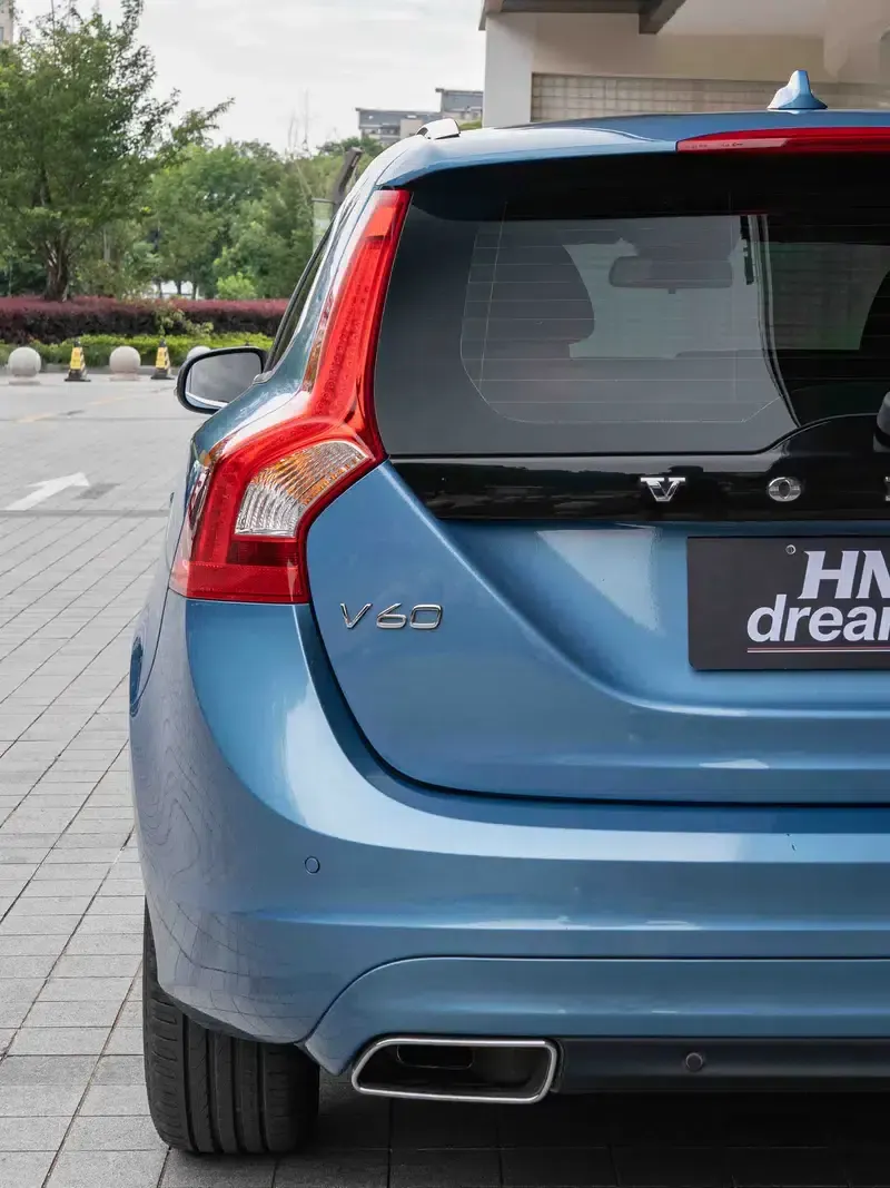 2016 Volvo V60 T5 Smart Edition — миниатюра 5