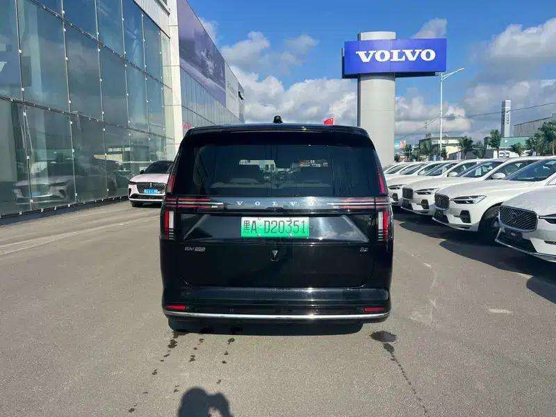 Volvo EM90 2025 Ultra 6-seater — миниатюра 5