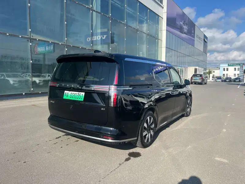 Volvo EM90 2025 Ultra 6-seater — миниатюра 6