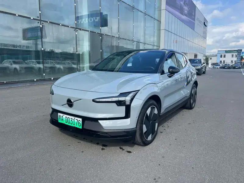 Volvo EX30 2025 Rear-Wheel Drive Long Range Plus — миниатюра 1