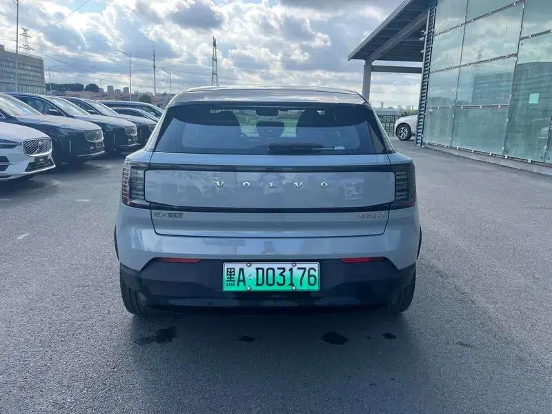Volvo EX30 2025 Rear-Wheel Drive Long Range Plus — миниатюра 5