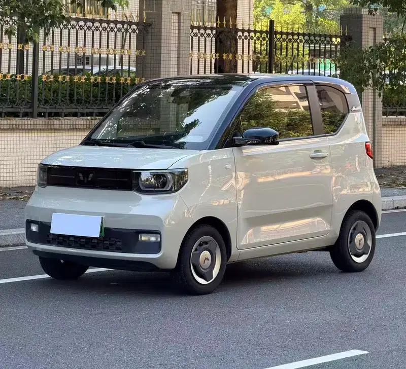 Wuling Hongguang MINIEV 2022 Macaron Premium Edition (Lithium Iron Phosphate) — миниатюра 1
