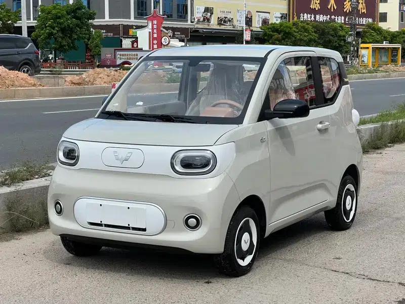Wuling Hongguang MINIEV 2024 Model 215km/h Youth Edition (Lithium Iron Phosphate) — миниатюра 1