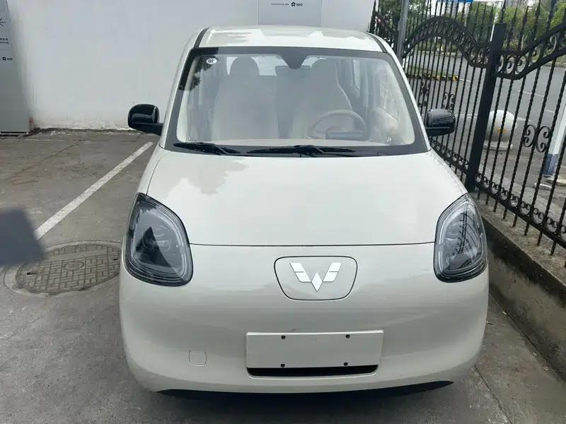 Wuling Hongguang MINIEV 2025 Model, 205km/h, Lithium Iron Phosphate, Four-Door Version, Premium+ Edition — миниатюра 2