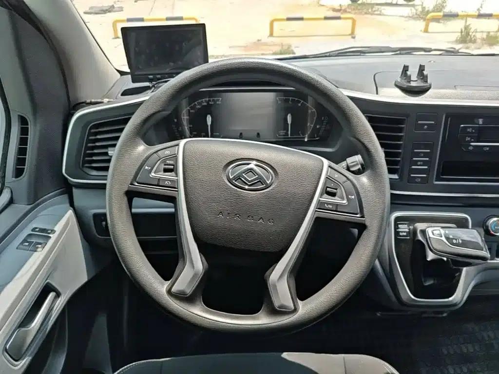 Xintu V80 2025 PRO Aoyuntong 2.0T Automatic Long Wheelbase Mid-Roof 6/7/8/9 Seats — миниатюра 11