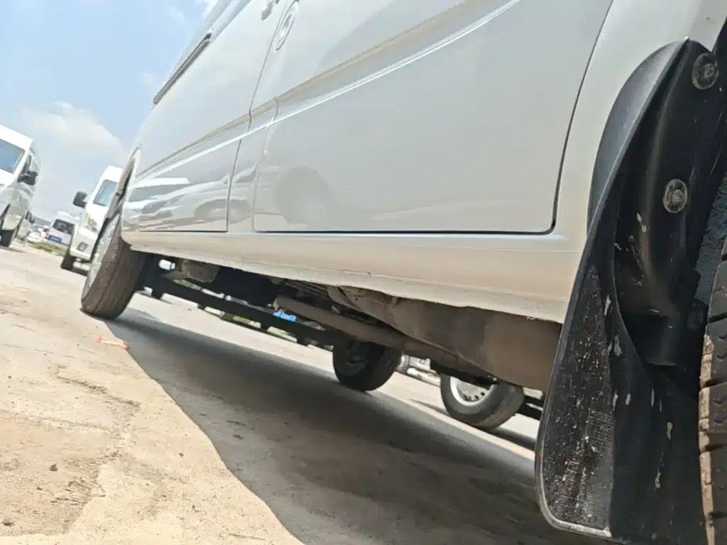 Xintu V80 2025 PRO Aoyuntong 2.0T Automatic Long Wheelbase Mid-Roof 6/7/8/9 Seats — миниатюра 21