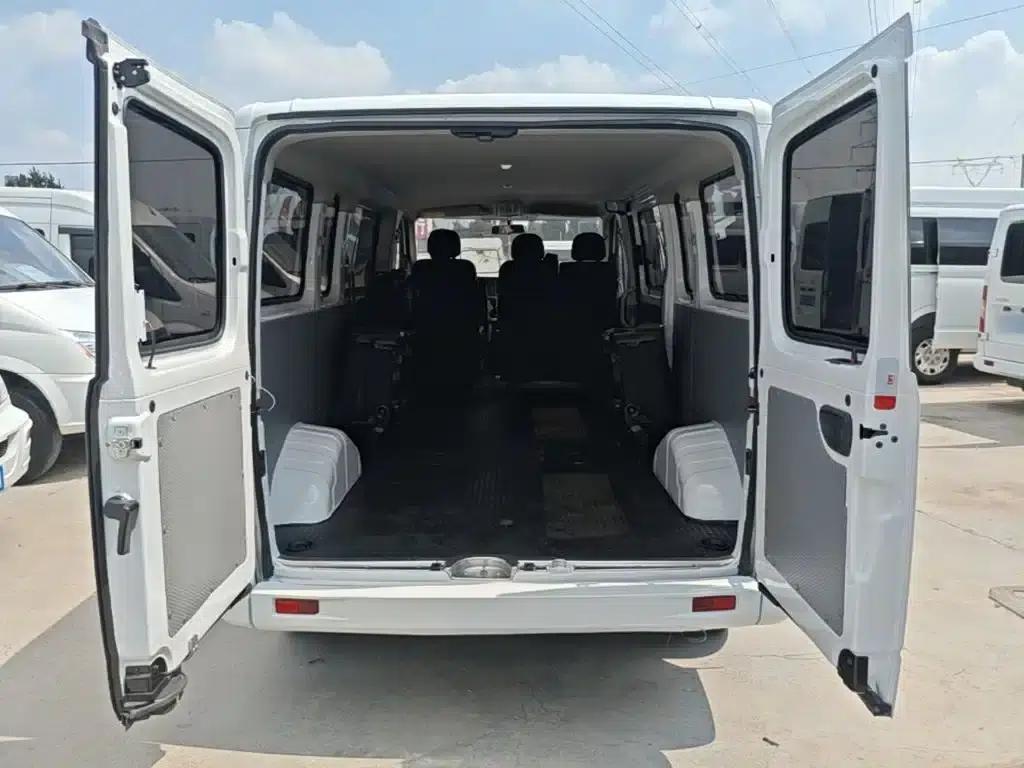 Xintu V80 2024 Model, Aoyuntong Value Edition, 6-speed AMT, Long Wheelbase, Low Roof, 127Ps, 6/7/8/9 Seats — миниатюра 19