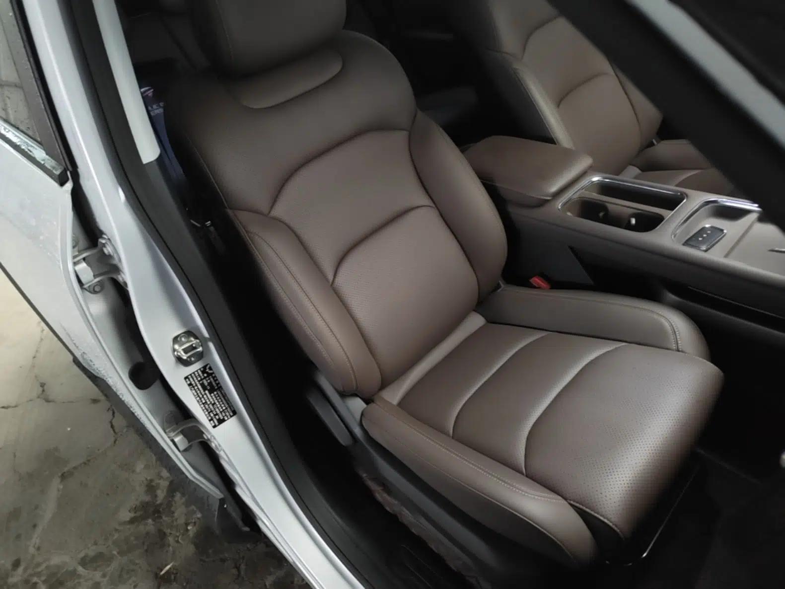 Wuling Xingguang 560 New Energy 2026 Model, Plug-in Hybrid, 125 km, Luxury Version — миниатюра 19
