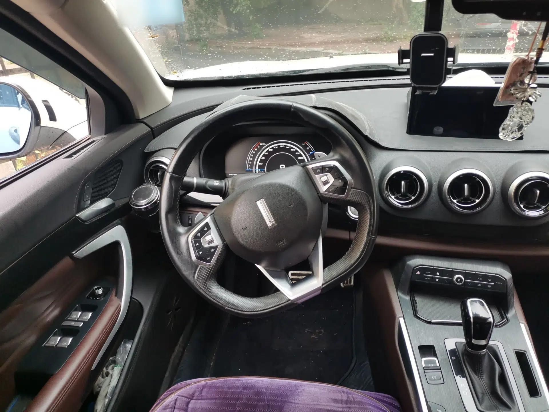 Wey VV7 2017 2.0T Flagship Model — миниатюра 10