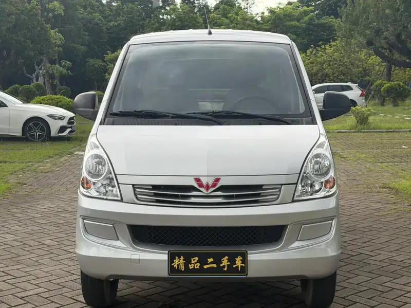 Wuling Rongguang 2023 1.5L S Basic Window-Sealed Version (2 Seats) — миниатюра 2