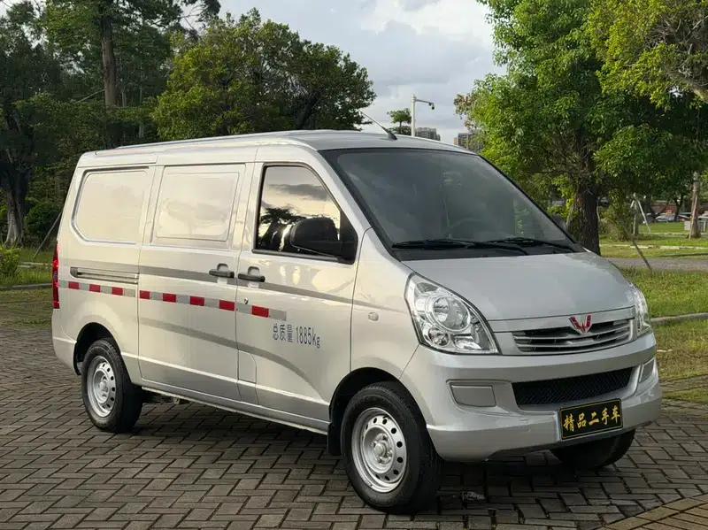 Wuling Rongguang 2023 1.5L S Basic Window-Sealed Version (2 Seats) — миниатюра 3