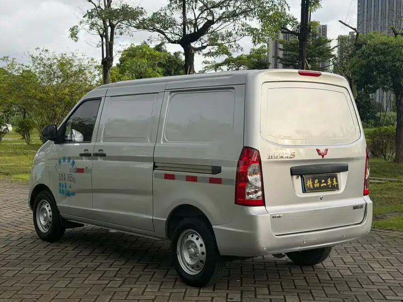 Wuling Rongguang 2023 1.5L S Basic Window-Sealed Version (2 Seats) — миниатюра 4
